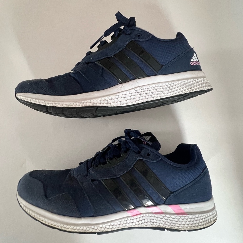 Adidas Courtjam bounce with the pink stripes